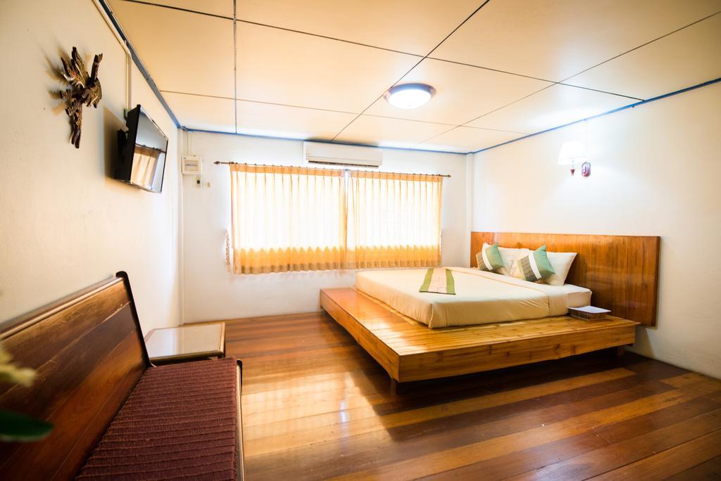 Pongphen Guesthouse - Sha Plus Certified Kanchanaburi Extérieur photo