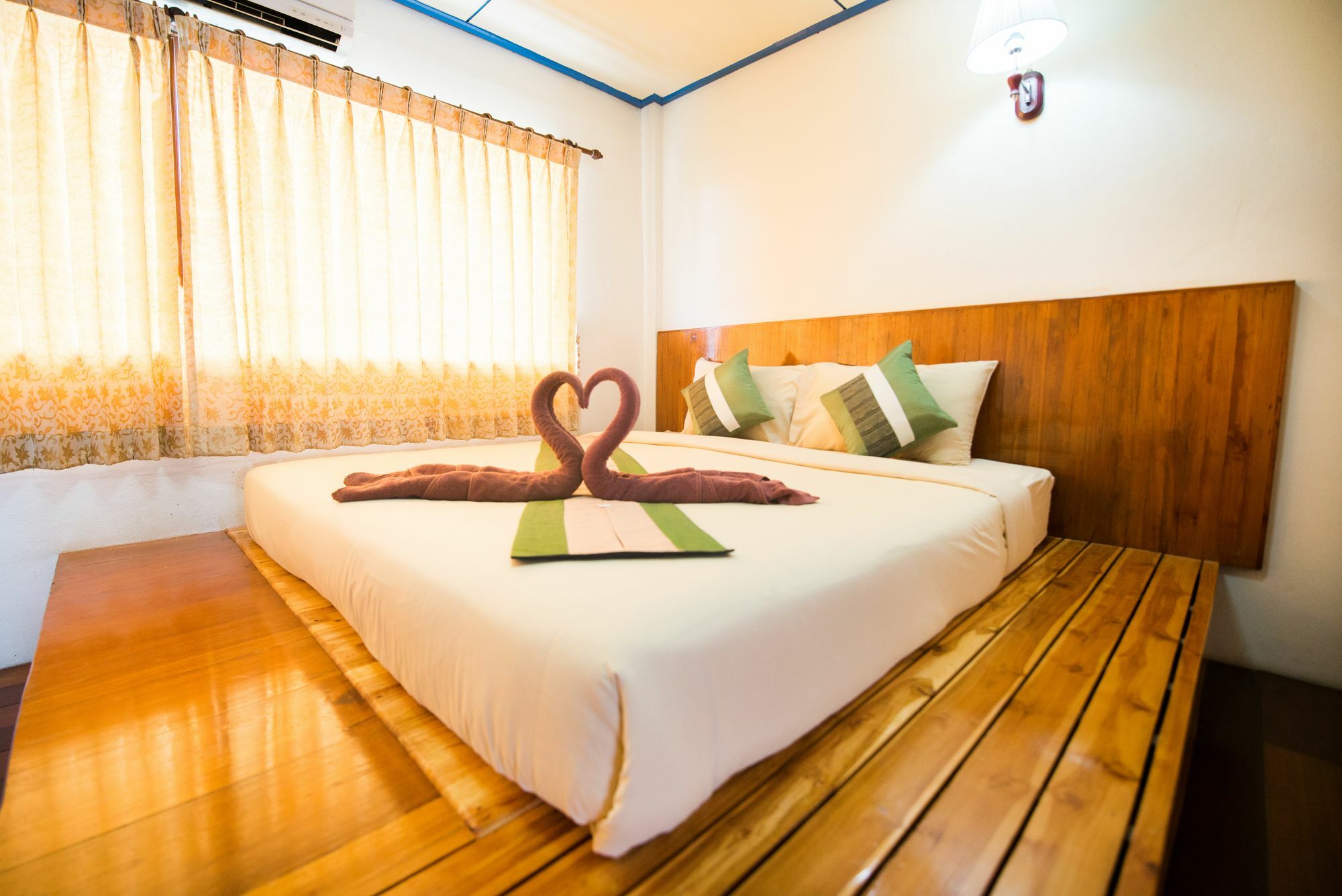 Pongphen Guesthouse - Sha Plus Certified Kanchanaburi Extérieur photo