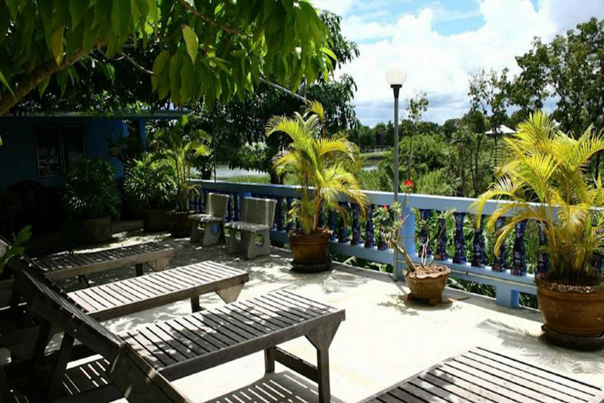 Pongphen Guesthouse - Sha Plus Certified Kanchanaburi Extérieur photo