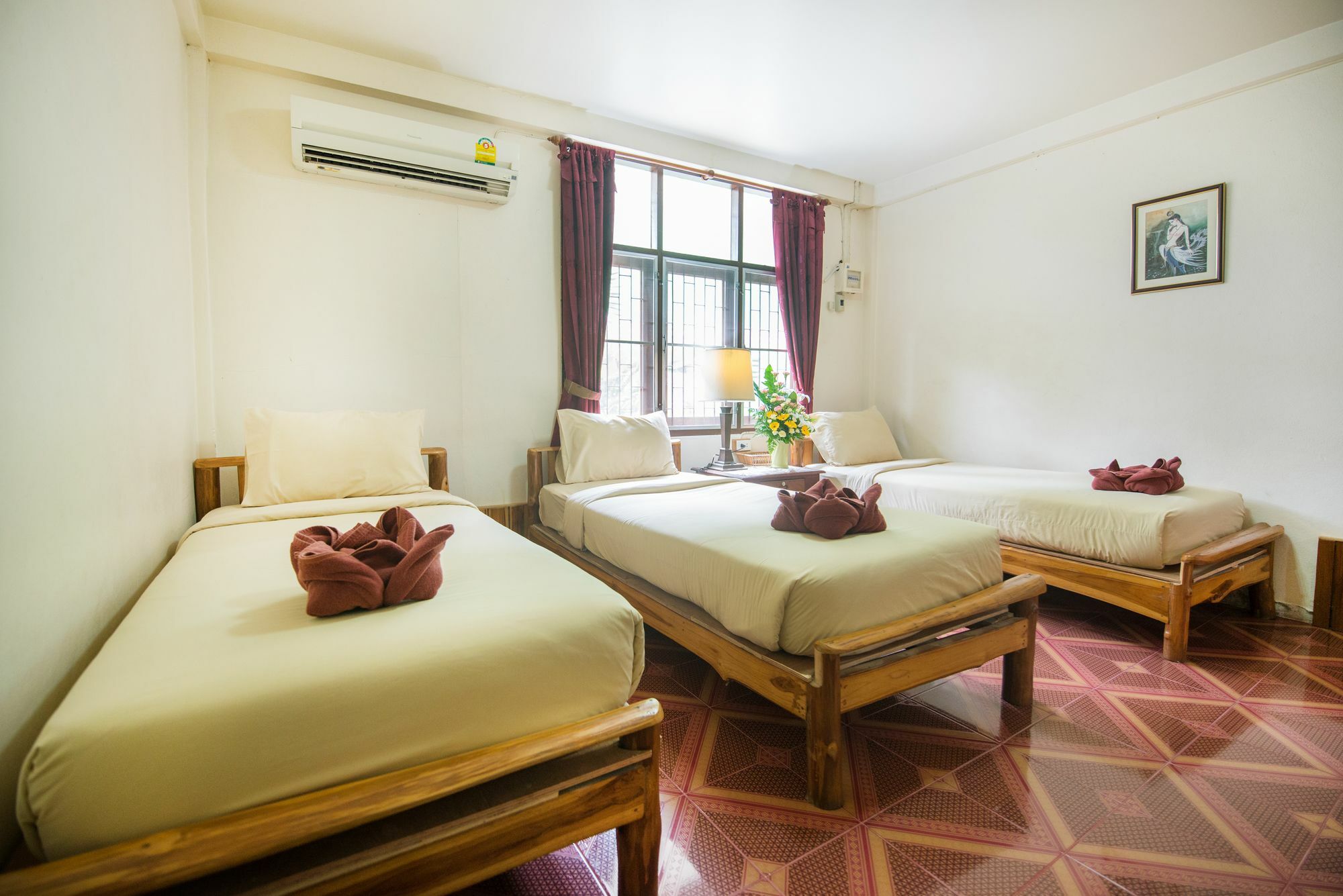 Pongphen Guesthouse - Sha Plus Certified Kanchanaburi Extérieur photo